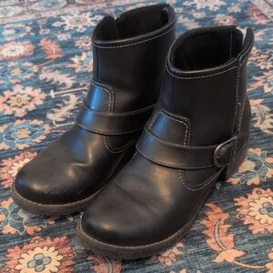 Eastland Peyton Black Women's Ankle Boots - Size 10